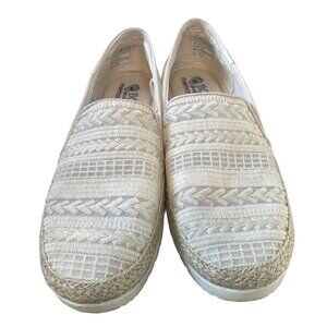 Bobs Womesns Size 8 Flexpadrille White Lace Slip On Skechers Memory Foam Shoe